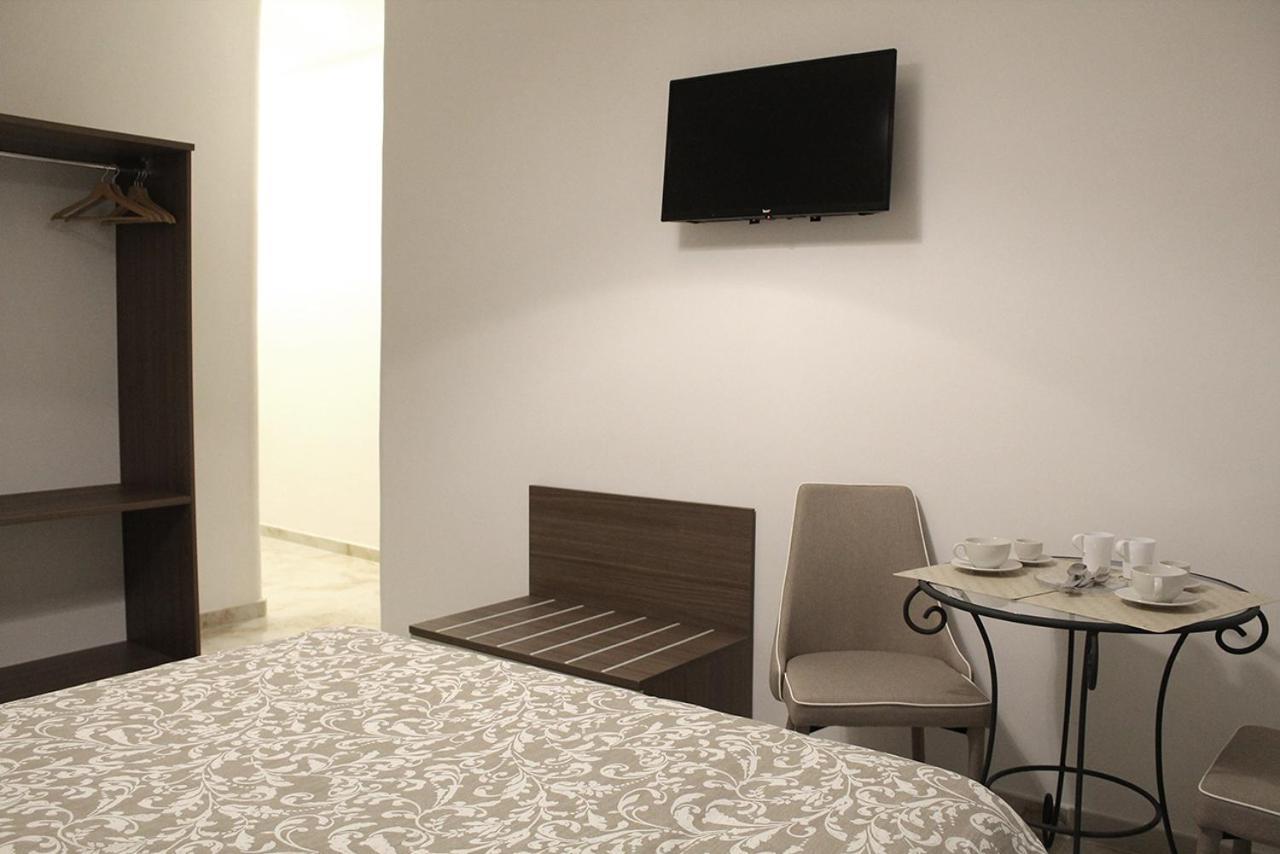 Antonietta De Pace Rooms By Napoli Milionaria B&B Nápoles Exterior foto