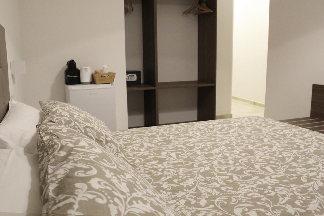 Antonietta De Pace Rooms By Napoli Milionaria B&B Nápoles Exterior foto